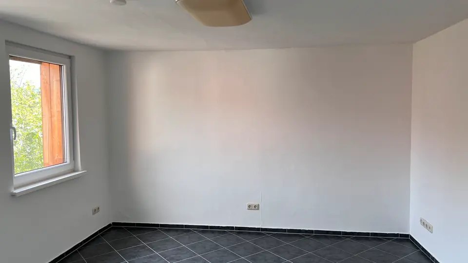 3 Zimmer Wohnung mit 85 m² in Schmalkalden – Bild 1