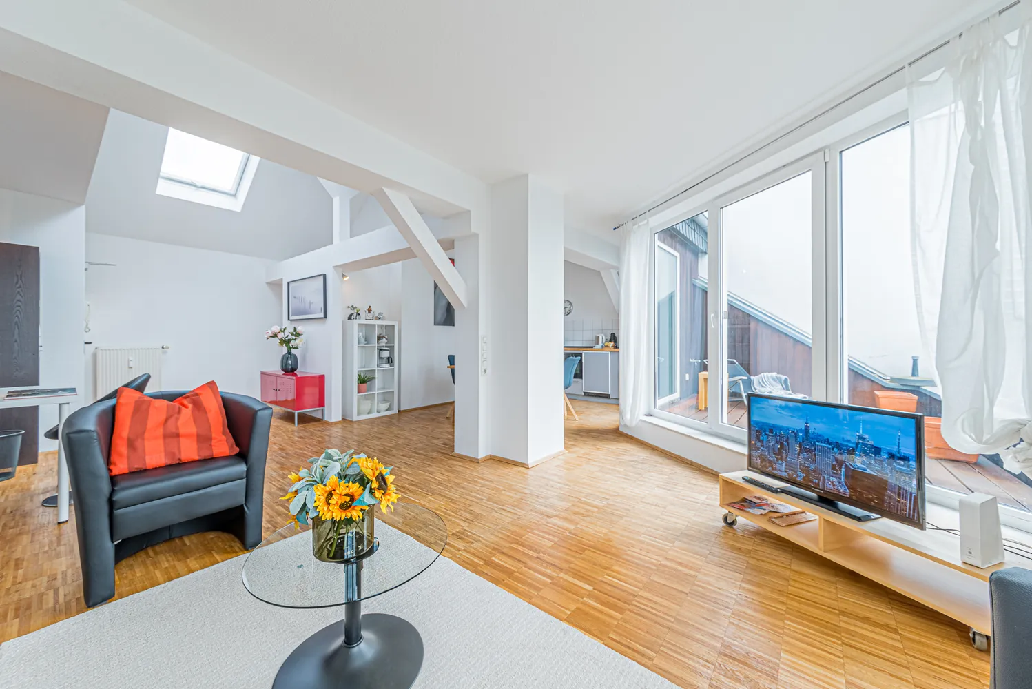 2 room apartment with 65 m² in Frankfurt am Main – Photo 9