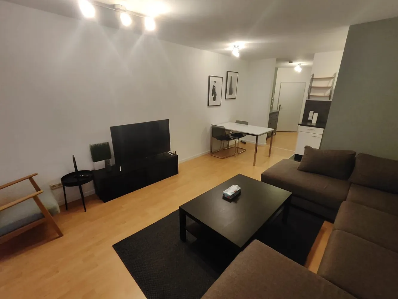 2 Zimmer Wohnung mit 50 m² in Köln – Bild 9