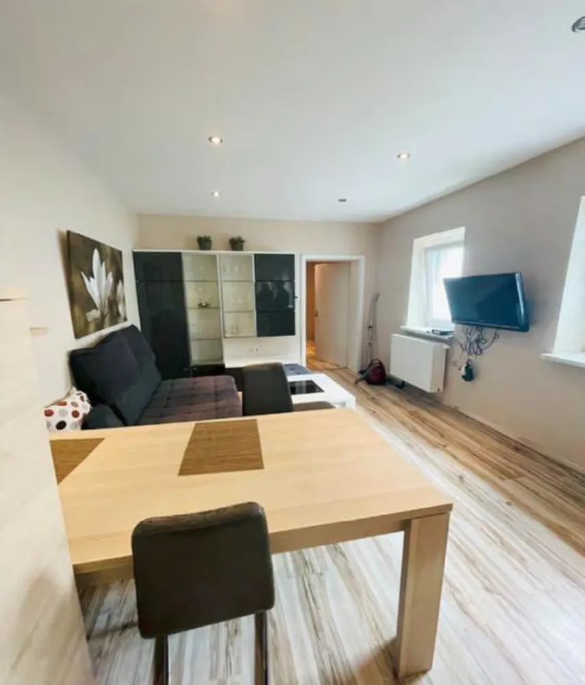 2 Zimmer Wohnung mit 50 m² in Erlangen – Bild 2