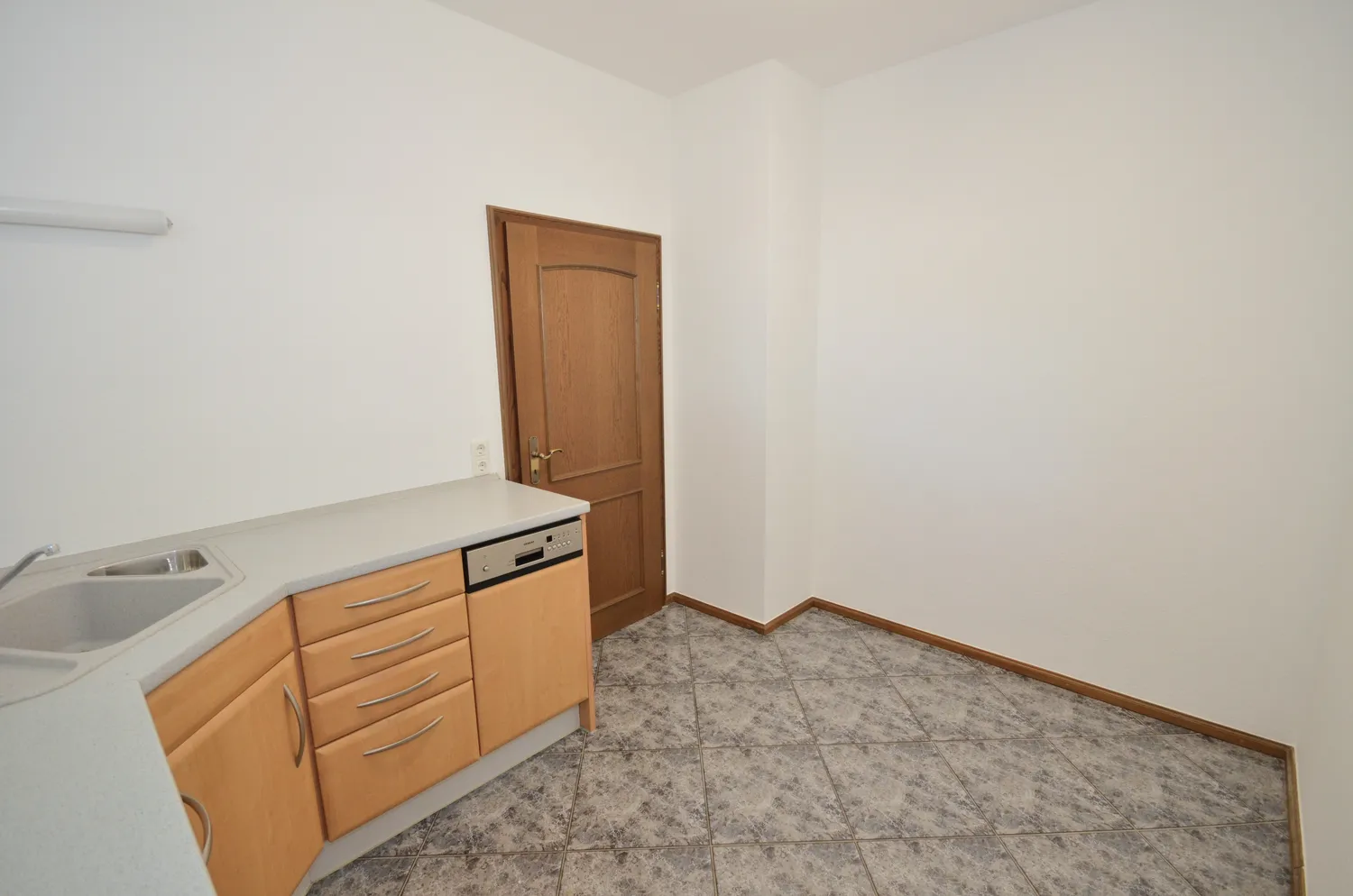 11 room house with 218 m² in Neu-Isenburg – Photo 7