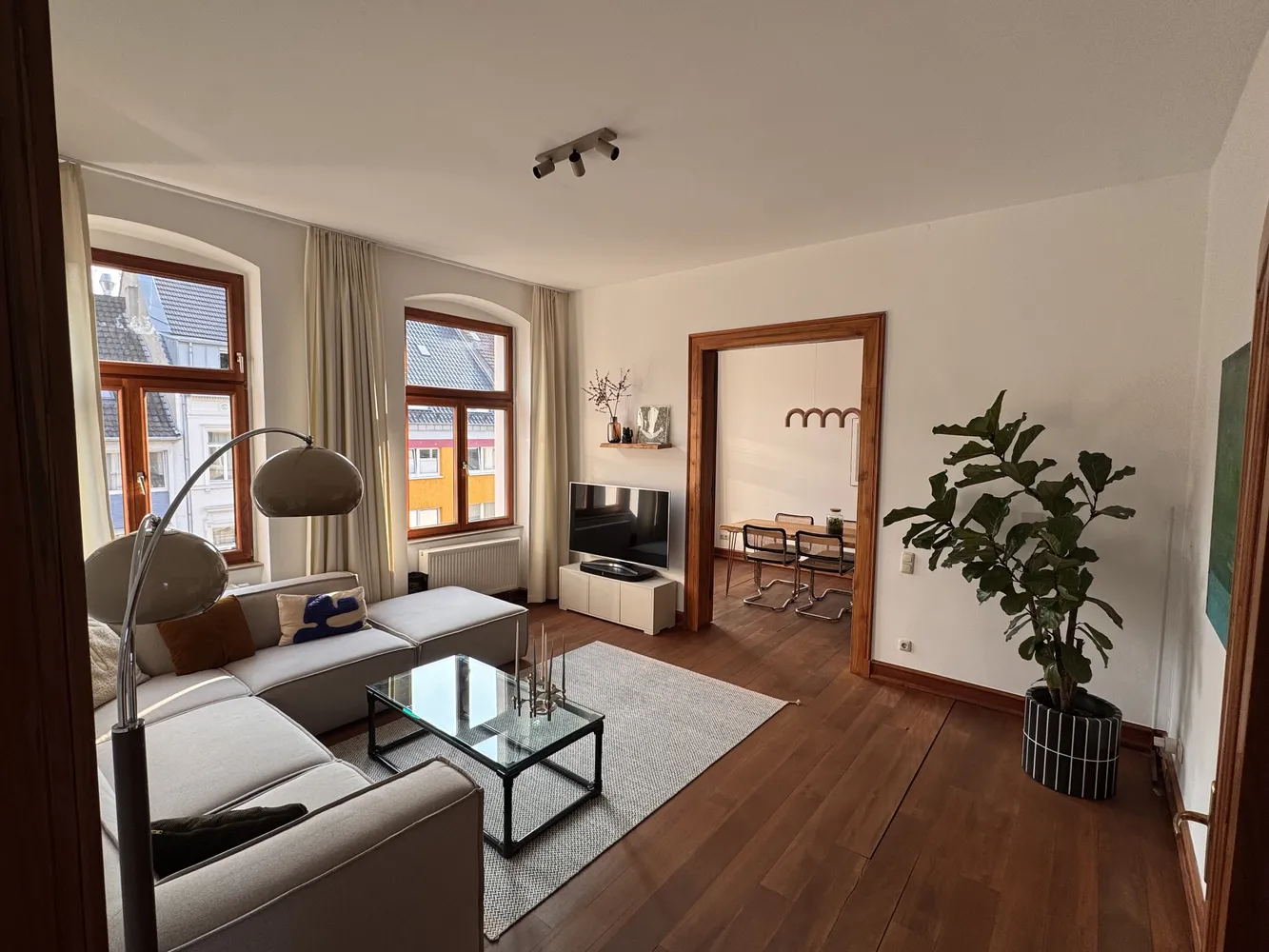4 Zimmer Wohnung mit 88 m² in Köln – Bild 1