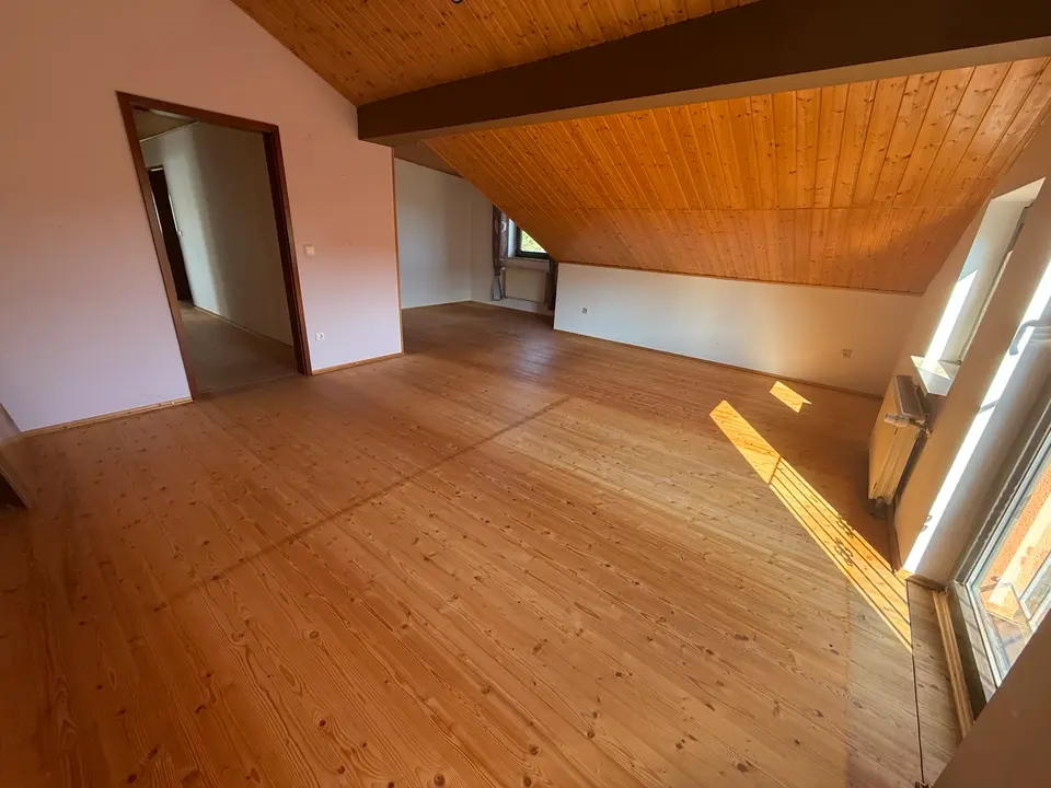 3 Zimmer Wohnung mit 135 m² in Sonneberg – Bild 7