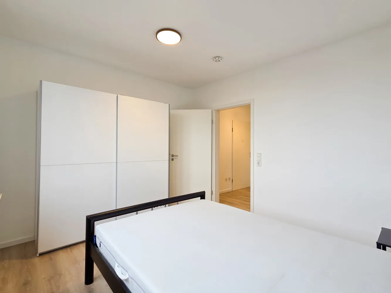 2 Zimmer Wohnung mit 42 m² in Stuttgart – Bild 4