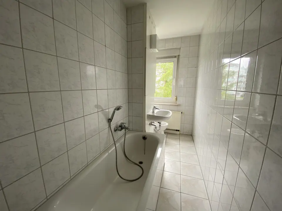 4 Zimmer Wohnung mit 75 m² in Suhl – Bild 6