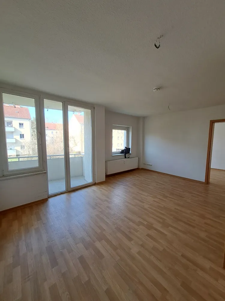2 Zimmer Wohnung mit 44 m² in Halle (Saale) – Bild 3