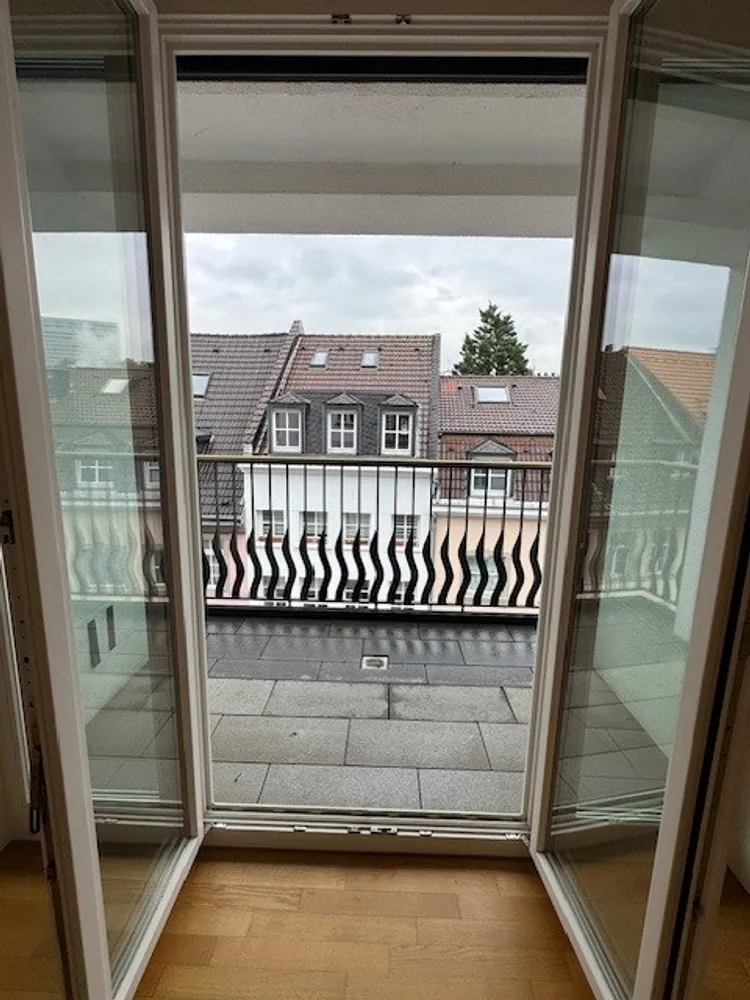 3 Zimmer Wohnung mit 72 m² in Düsseldorf – Bild 4