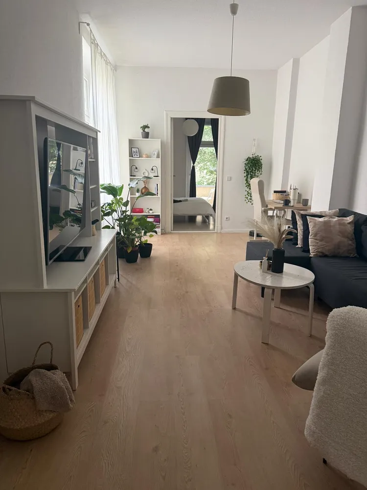 2 Zimmer Wohnung mit 64 m² in Berlin – Bild 2