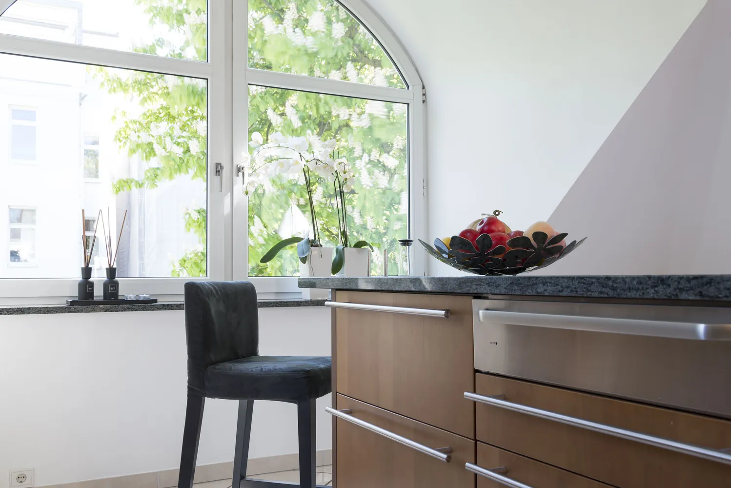 3 Zimmer Wohnung mit 135 m² in Hamburg – Bild 2