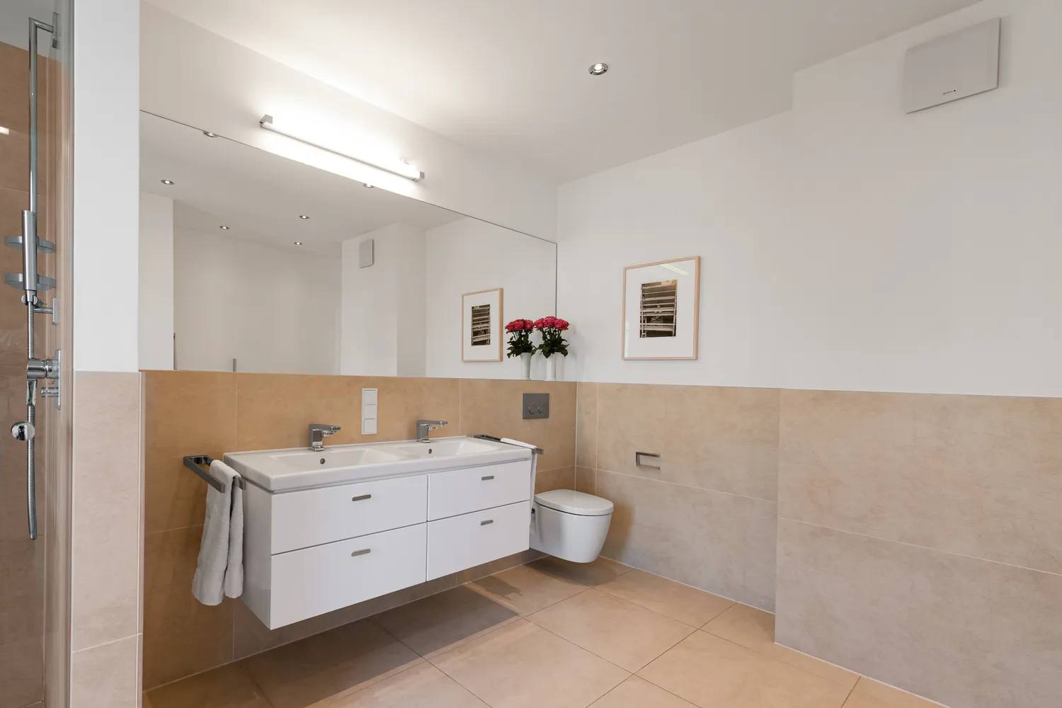 5 Zimmer Wohnung mit 219 m² in Düsseldorf – Bild 12