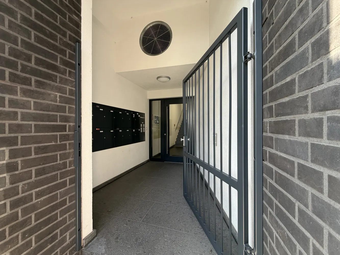3 Zimmer Wohnung mit 74 m² in Frankfurt am Main – Bild 6