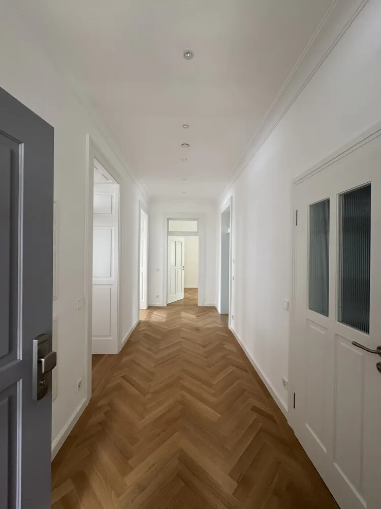 4 Zimmer Wohnung mit 132 m² in München – Bild 1