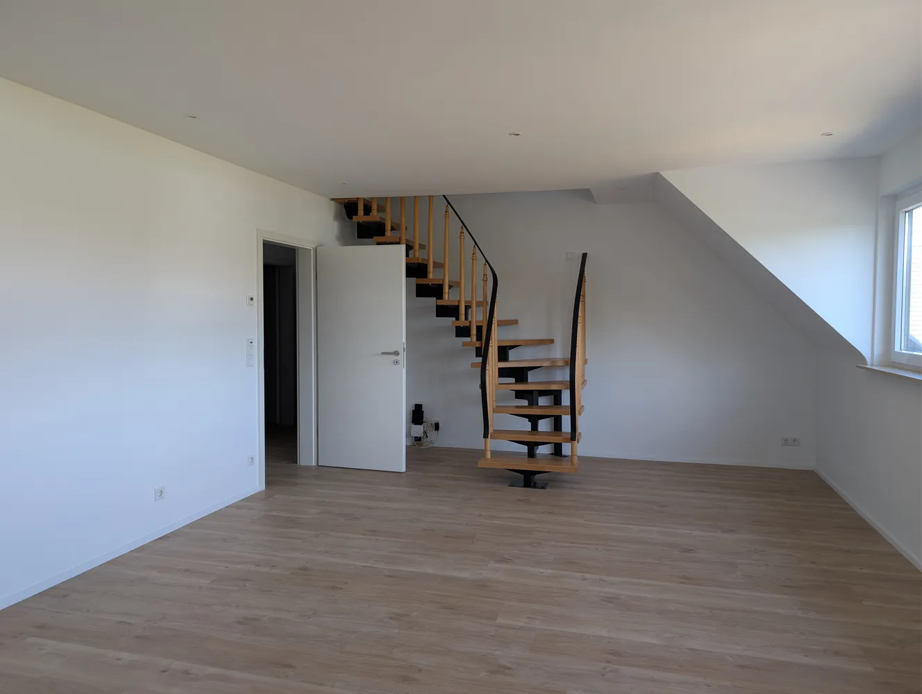 3 Zimmer Wohnung mit 71 m² in Krefeld – Bild 2