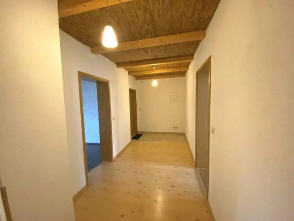 2 Zimmer Wohnung mit 66 m² in Plauen – Bild 4