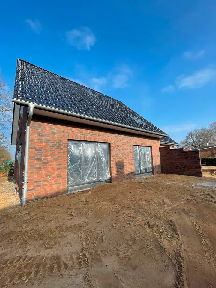 6 room house with 205 m² in Neumünster – Photo 3