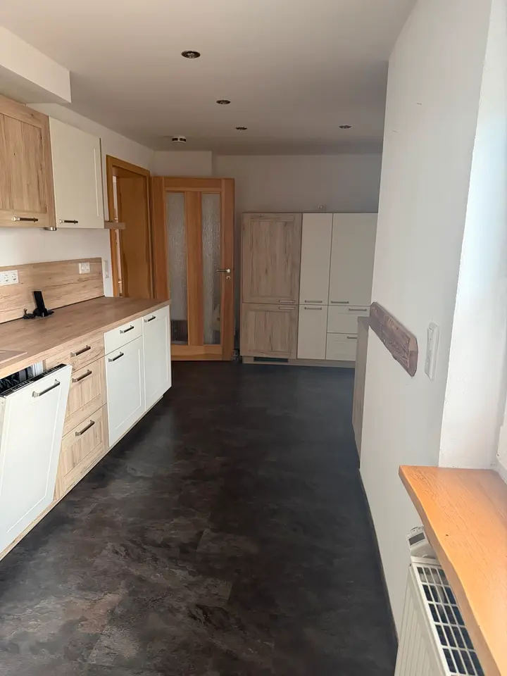 4 Zimmer Wohnung mit 160 m² in Zwickau – Bild 3