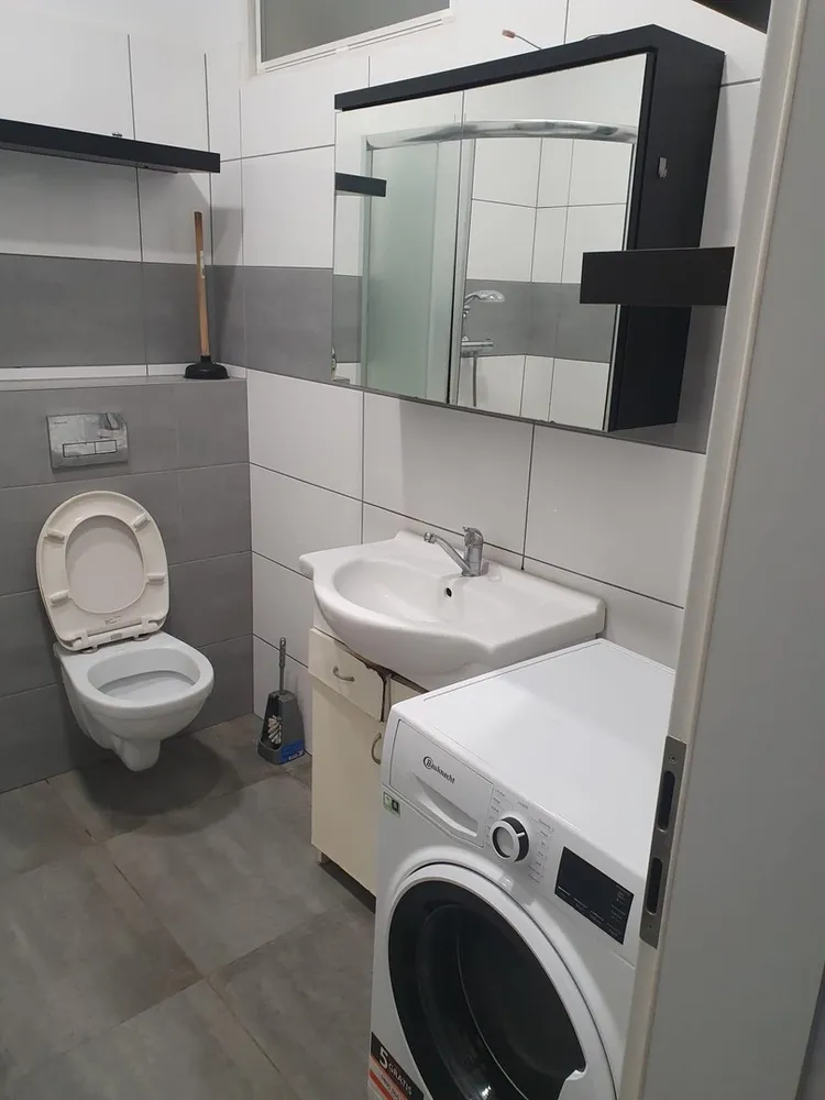 2 room apartment with 60 m² in Frankfurt am Main – Photo 6