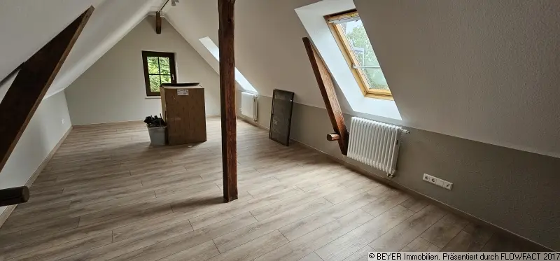 7 Zimmer Haus mit 232 m² in Kamenz – Bild 1