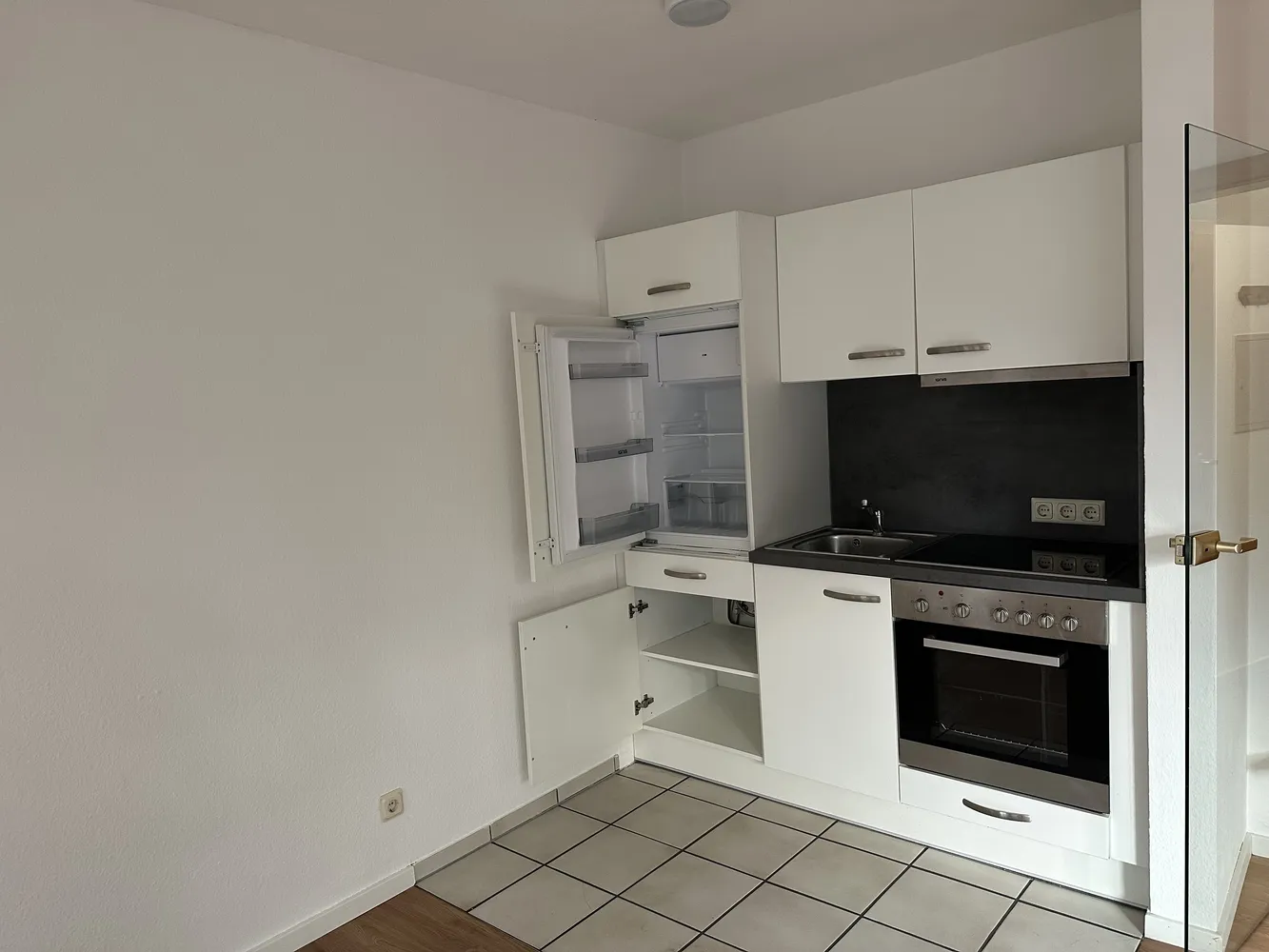 1 room apartment with 25 m² in Bonn – Photo 2