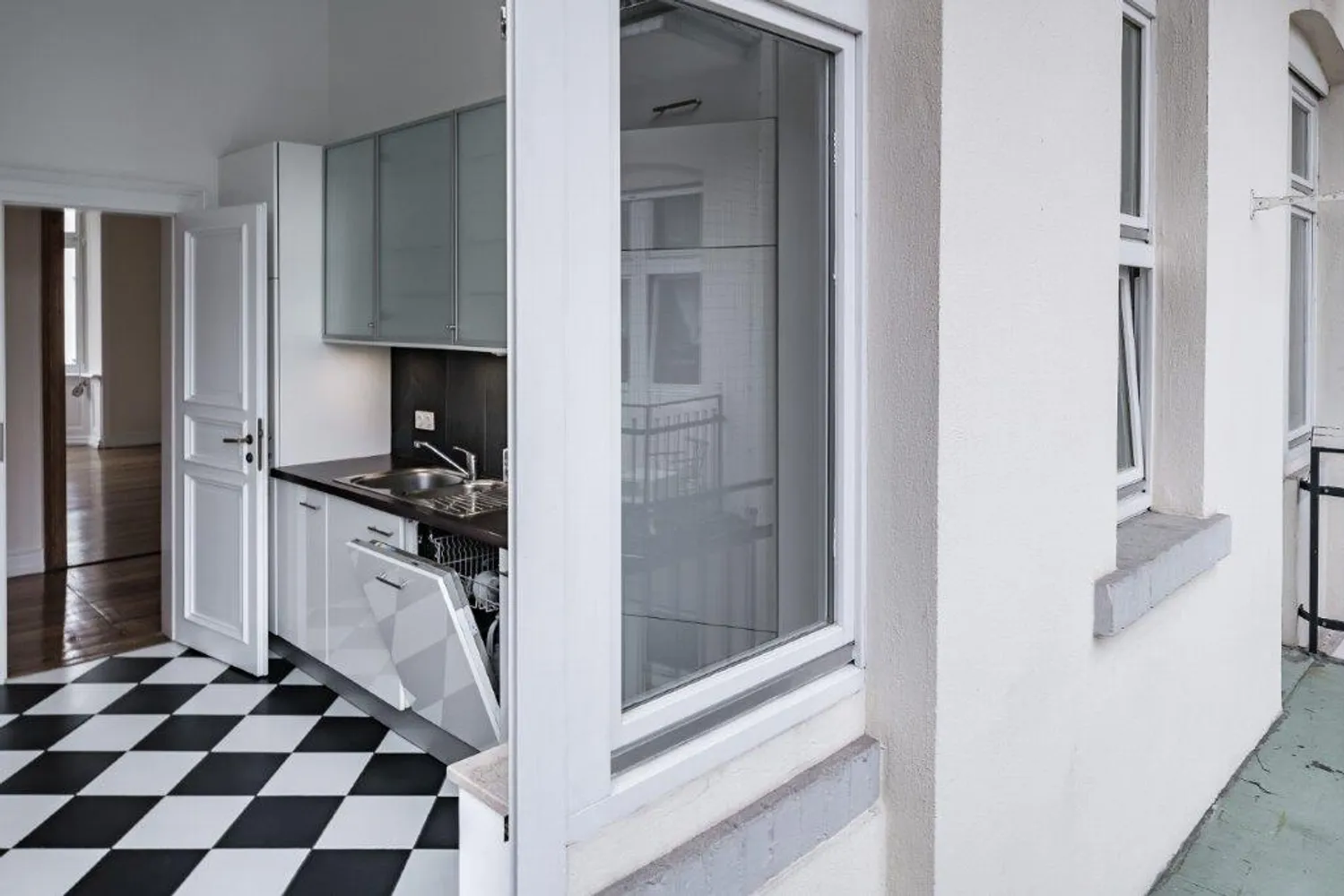 5 Zimmer Wohnung mit 165 m² in Wiesbaden – Bild 11
