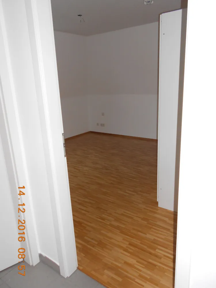 3 Zimmer Wohnung mit 81 m² in Stuttgart – Bild 4