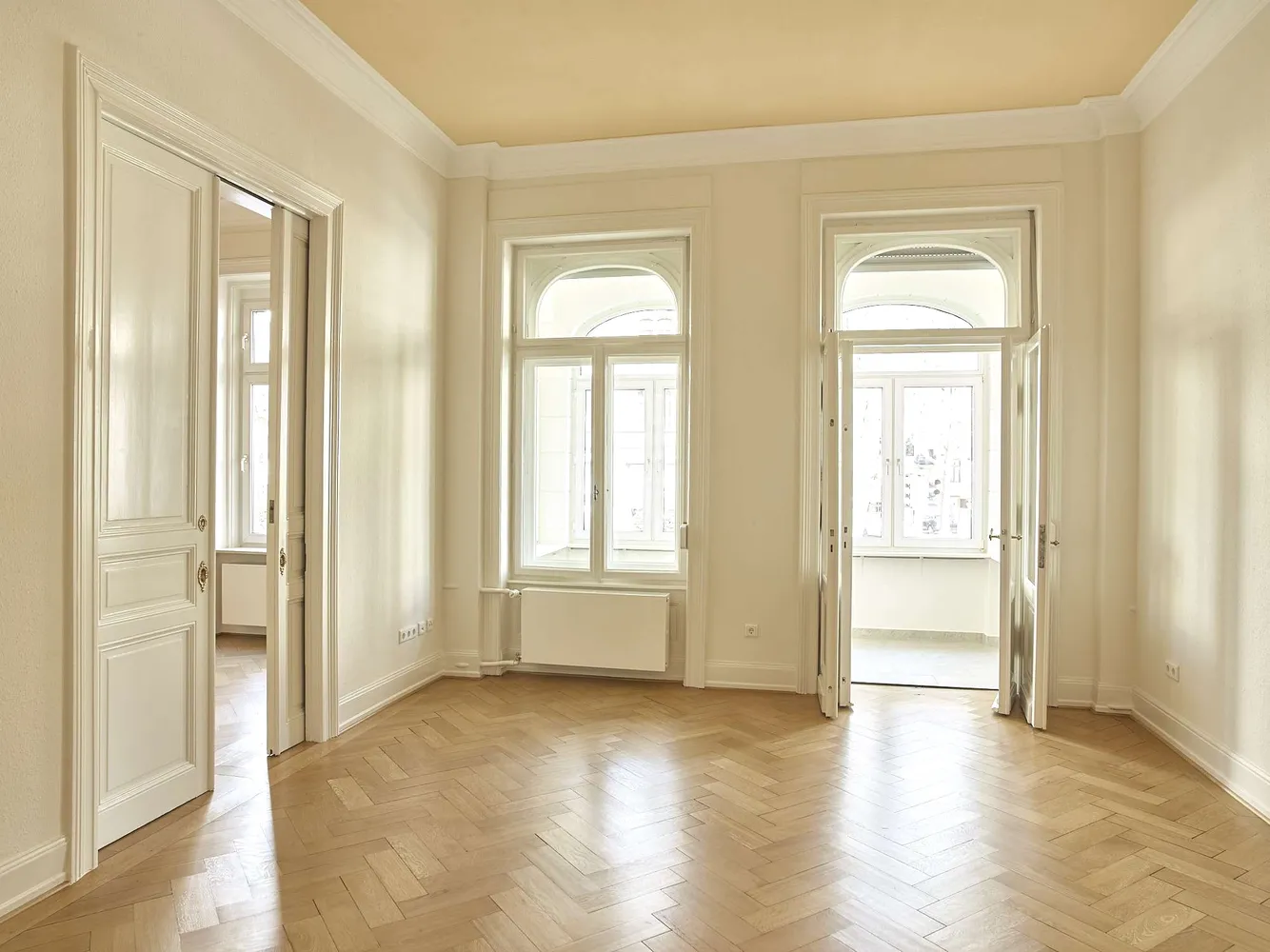 3 Zimmer Wohnung mit 151 m² in Wiesbaden – Bild 1