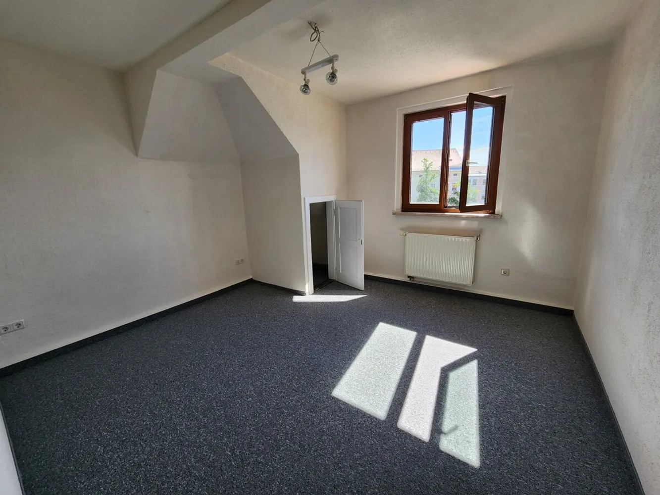2 Zimmer Wohnung mit 63 m² in Löbau – Bild 1