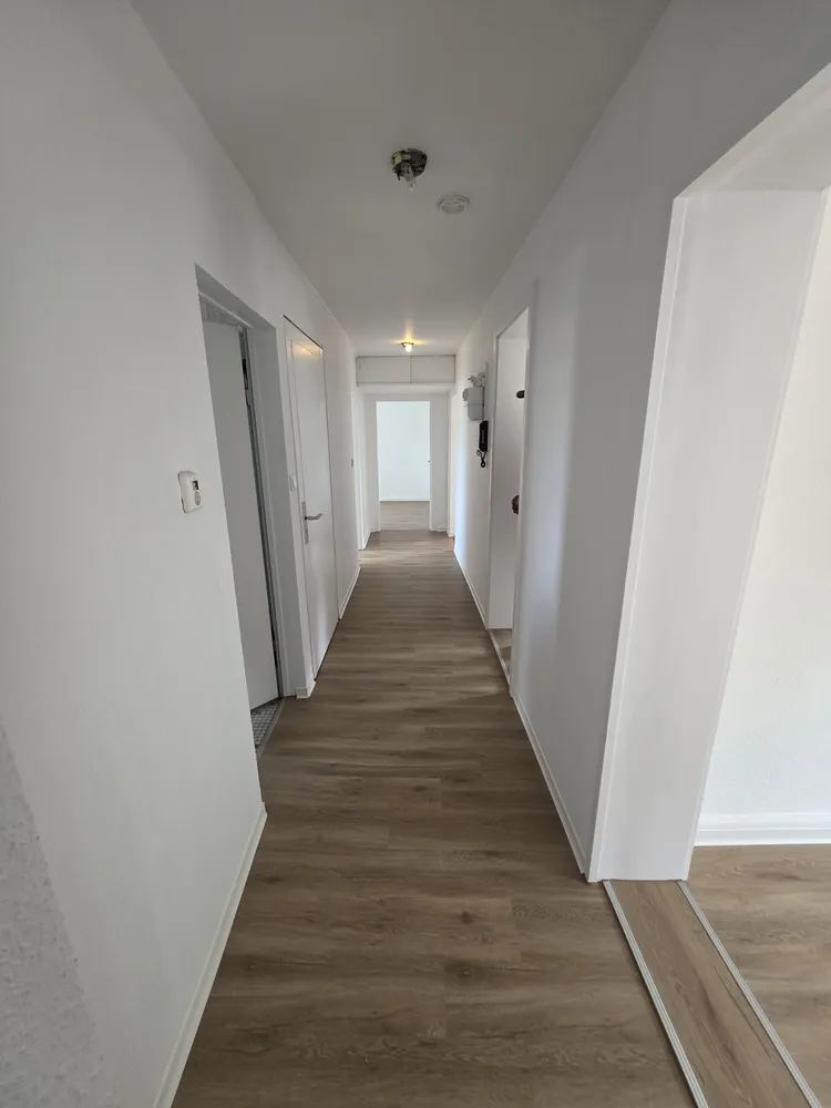 5 Zimmer Wohnung mit 105 m² in Frankfurt am Main – Bild 1