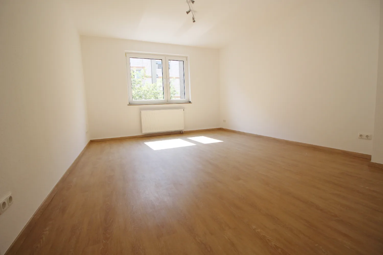 2 room apartment with 65 m² in Cologne – Photo 1