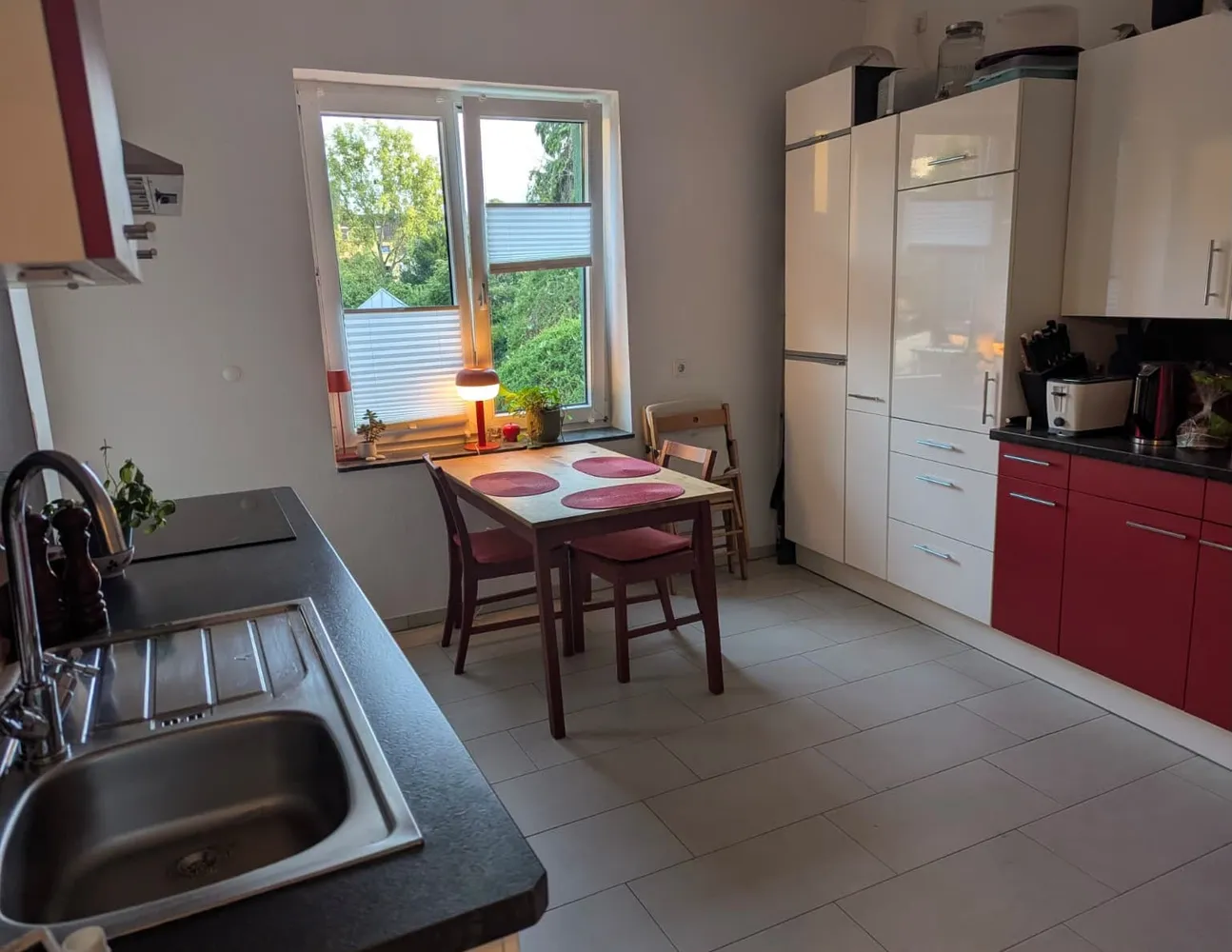 3 Zimmer Wohnung mit 80 m² in Köln – Bild 2