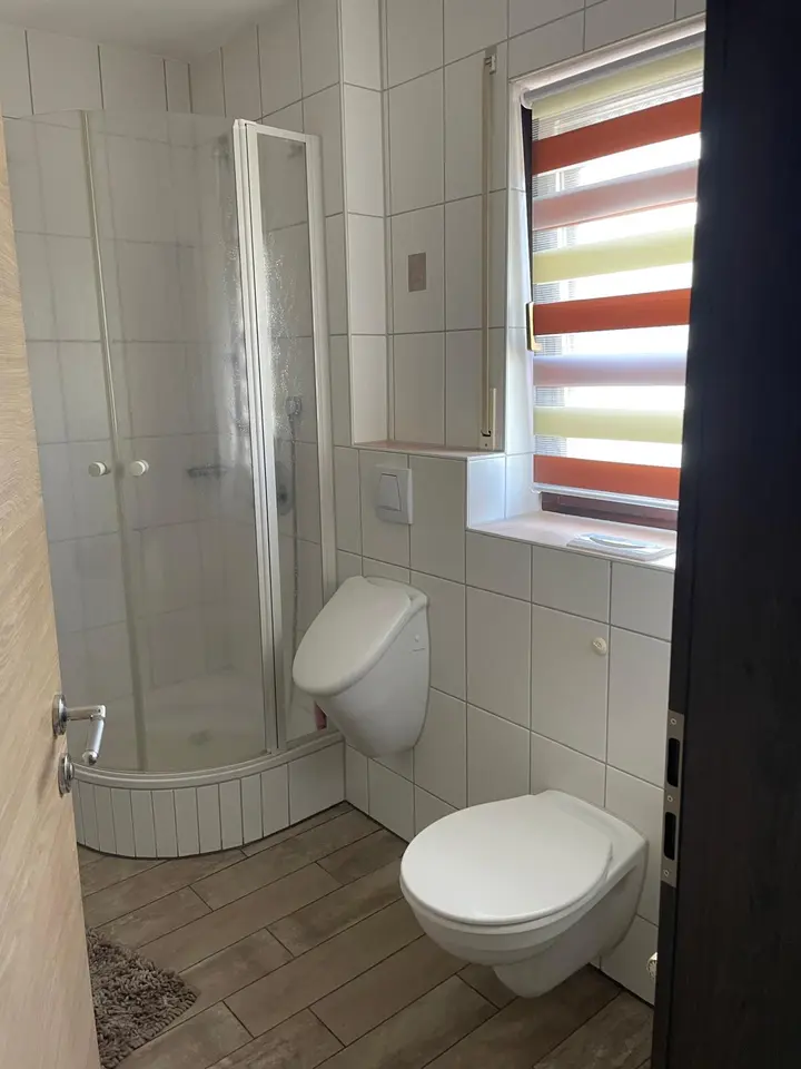 6 Zimmer Haus mit 160 m² in Metzingen – Bild 10