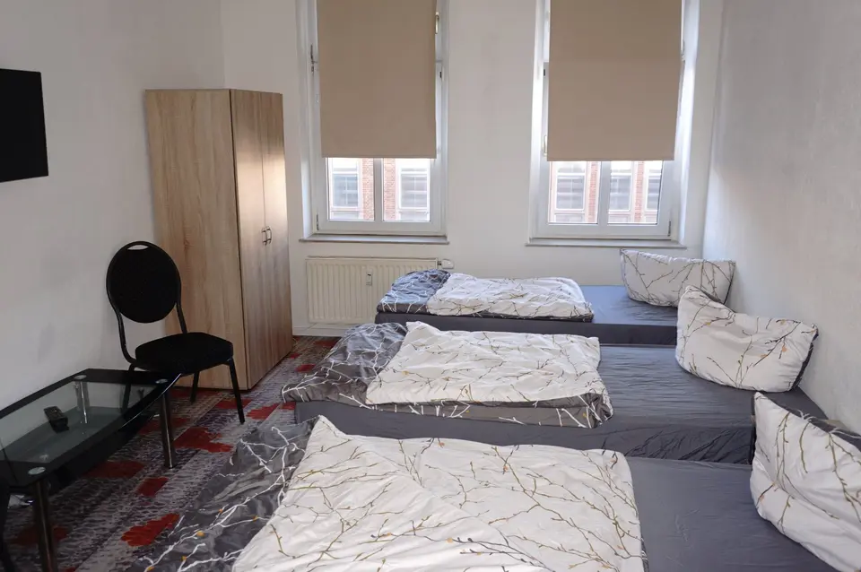 5 Zimmer Wohnung mit 100 m² in Halle (Saale) – Bild 1