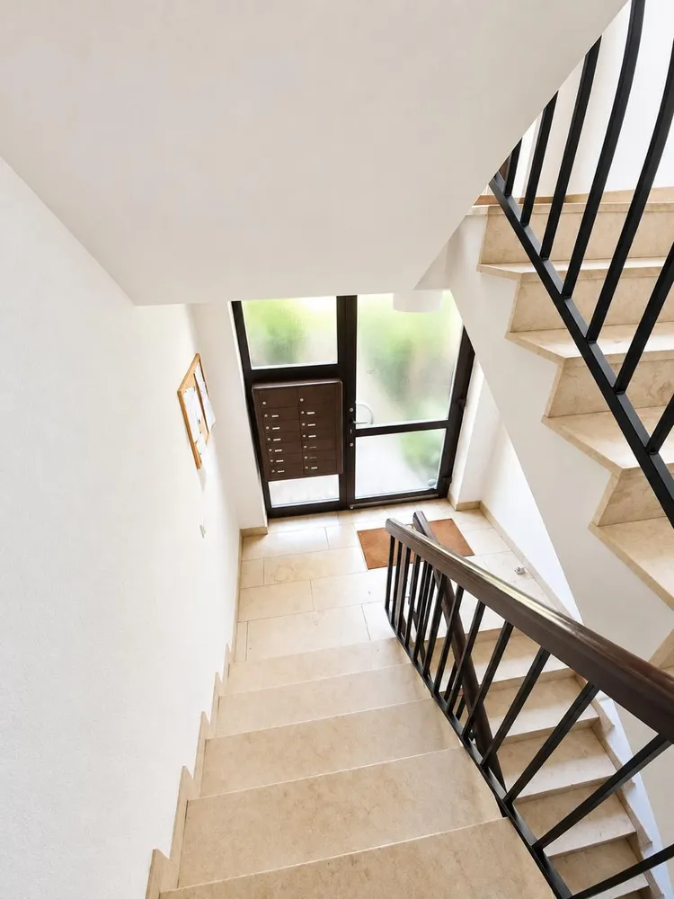 2 Zimmer Wohnung mit 69 m² in Nürnberg – Bild 4