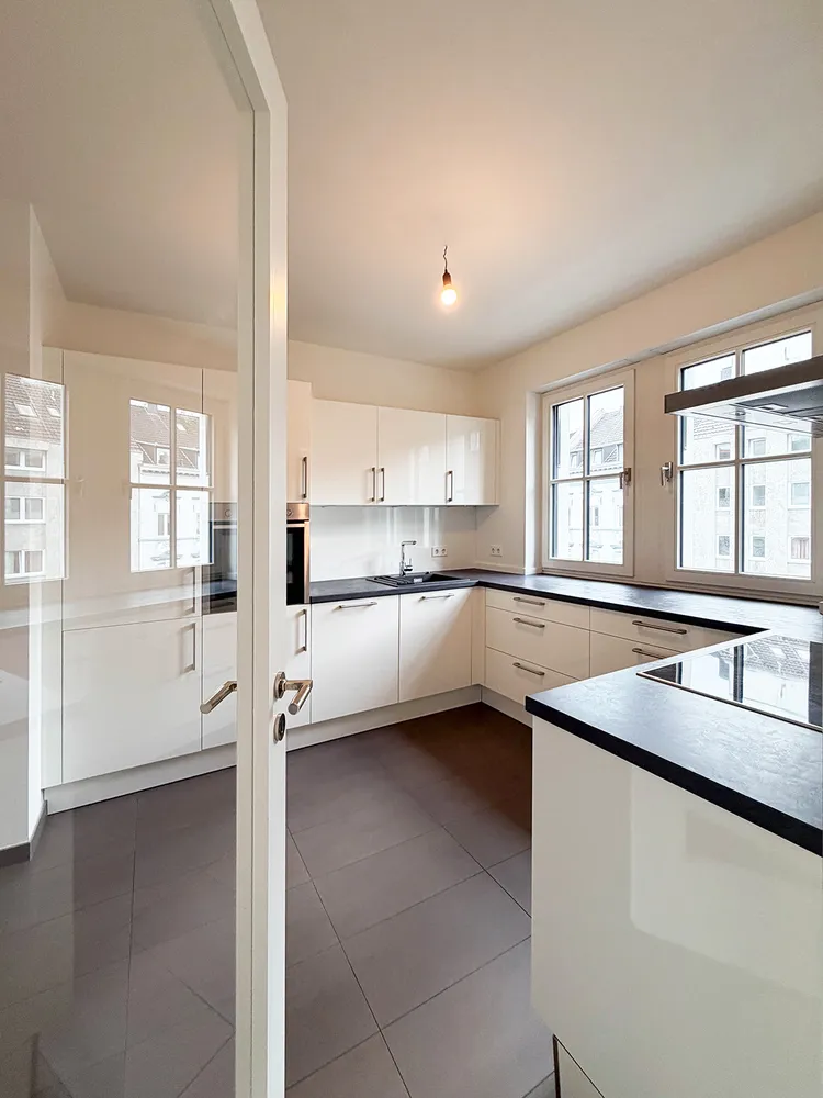5 Zimmer Wohnung mit 158 m² in Düsseldorf – Bild 8