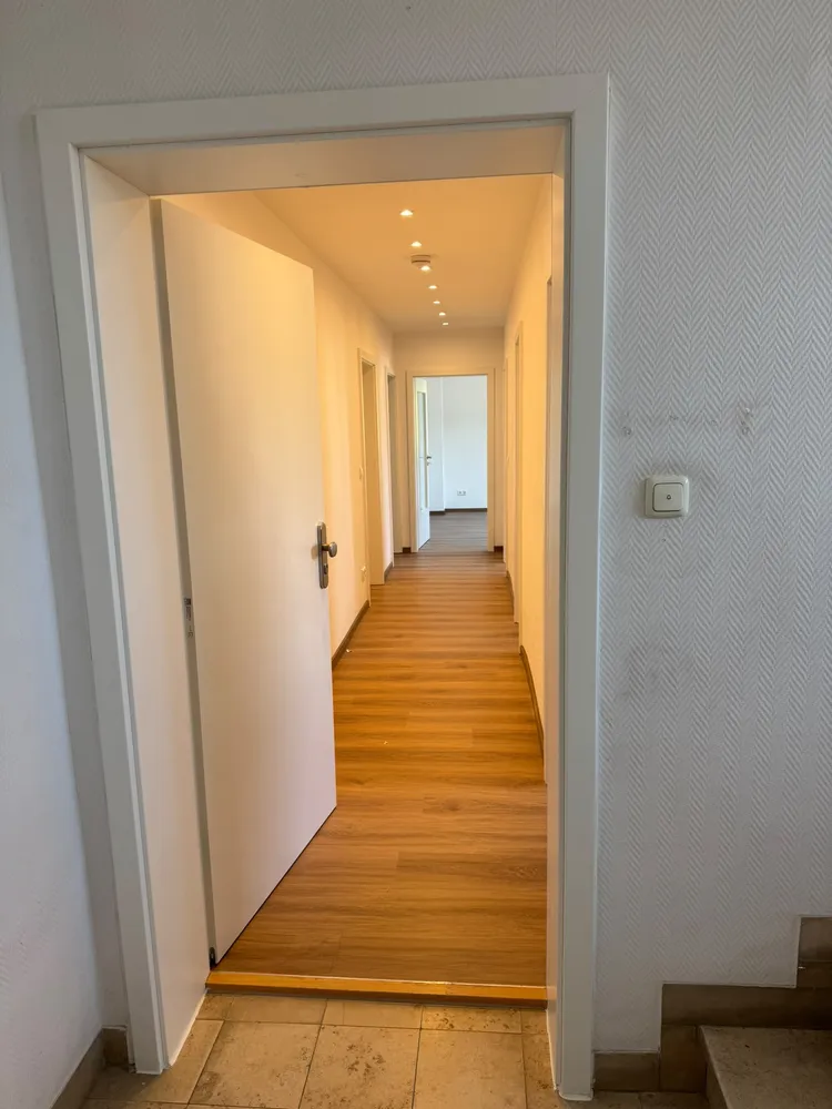 4 Zimmer Wohnung mit 86 m² in Frankfurt am Main – Bild 3