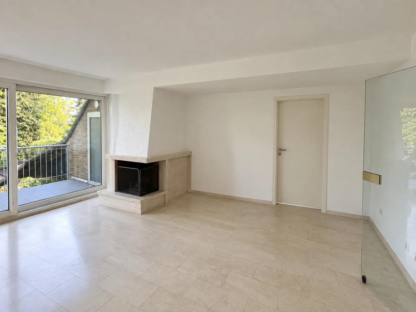 4 room apartment with 133 m² in Düsseldorf – Photo 2