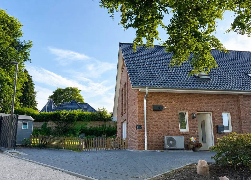 5 Zimmer Haus mit 118 m² in Buxtehude – Bild 1