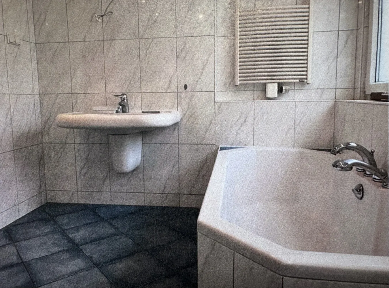 4 Zimmer Wohnung mit 106 m² in Essen – Bild 2