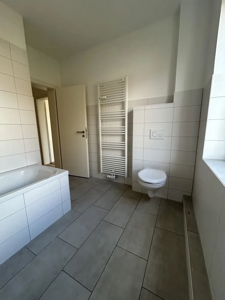 4 Zimmer Wohnung mit 82 m² in Zwickau – Bild 2
