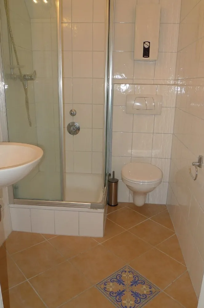 1 room apartment with 24 m² in Cologne – Photo 7