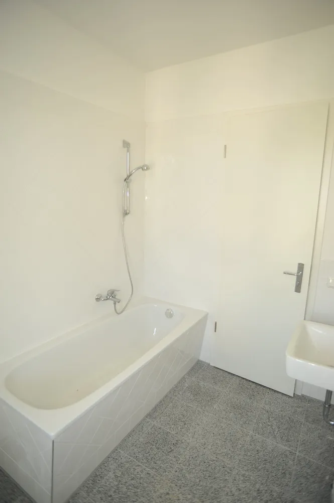 3 Zimmer Wohnung mit 92 m² in Berlin – Bild 2