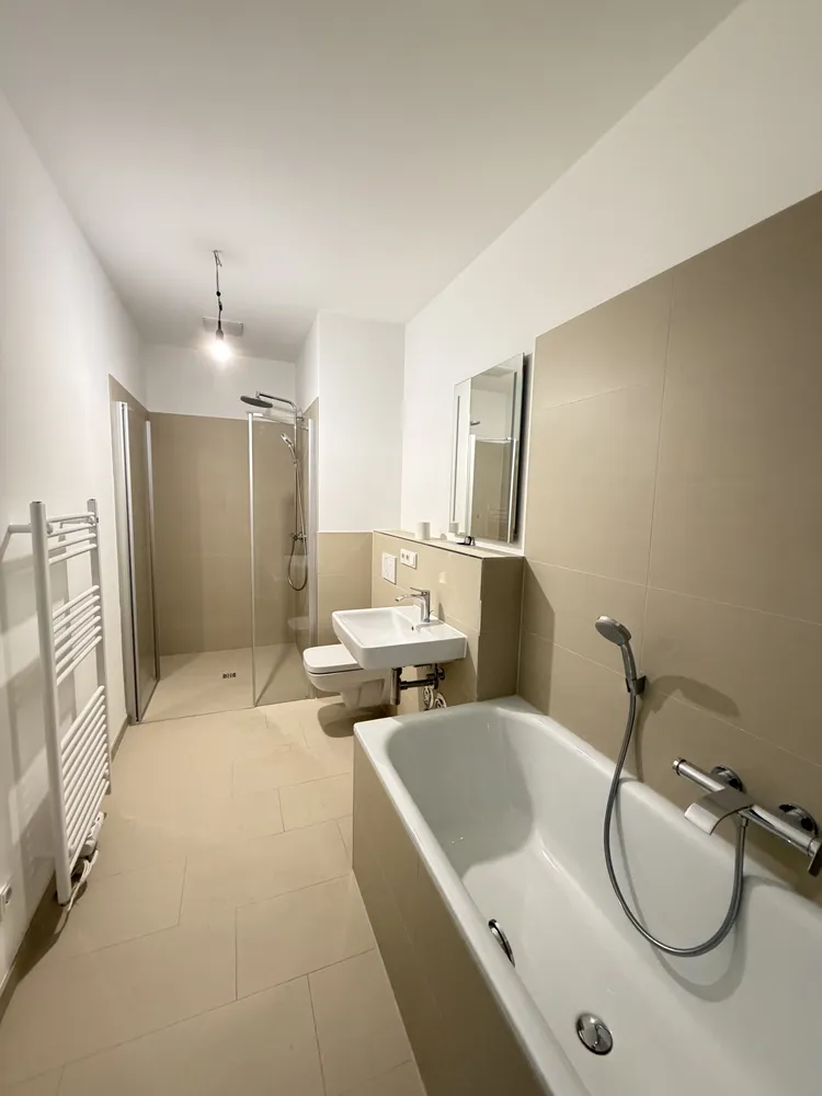 4 Zimmer Wohnung mit 210 m² in Dresden – Bild 8