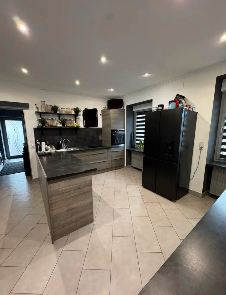 5 Zimmer Haus mit 160 m² in Saarbrücken – Bild 2