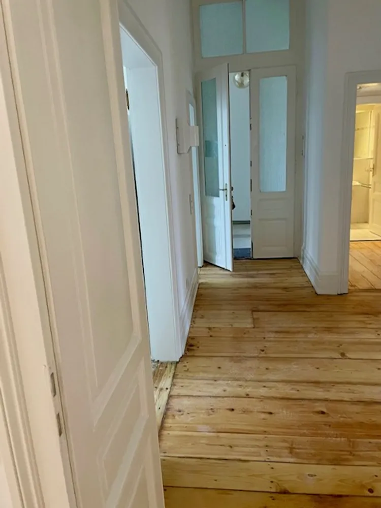 4 Zimmer Wohnung mit 105 m² in Frankfurt am Main – Bild 5