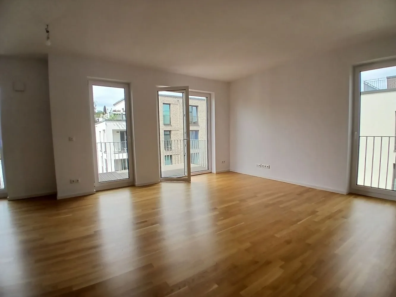 4 Zimmer Wohnung mit 98 m² in Hamburg – Bild 6