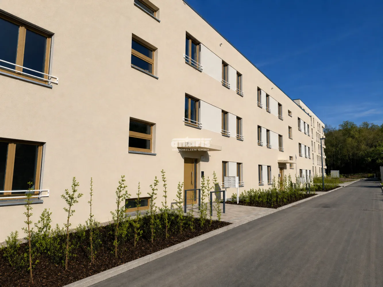 4 Zimmer Wohnung mit 98 m² in Erfurt – Bild 1