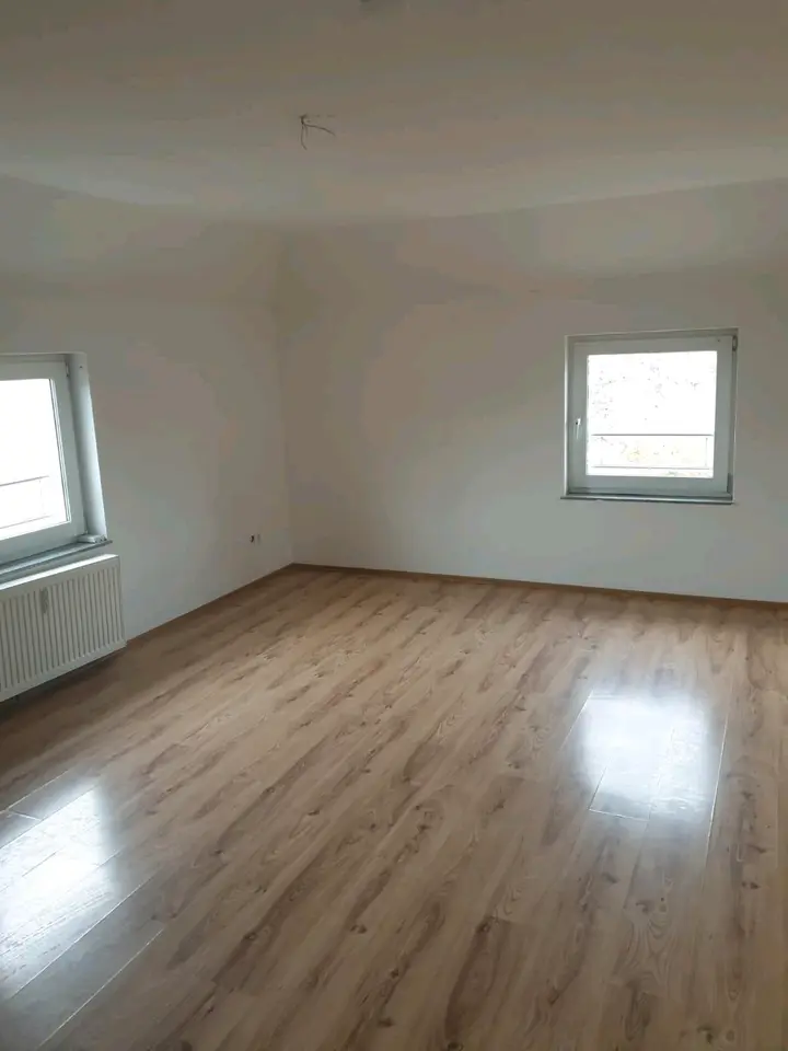 6 Zimmer Wohnung mit 113 m² in Krefeld – Bild 2