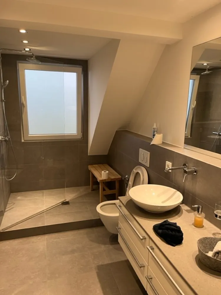 2 Zimmer Wohnung mit 85 m² in Düsseldorf – Bild 6