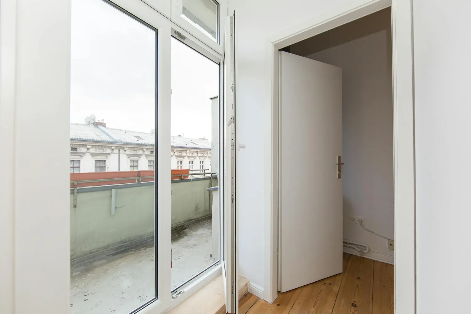 Shared room with 9 m² in Berlin – Photo 3