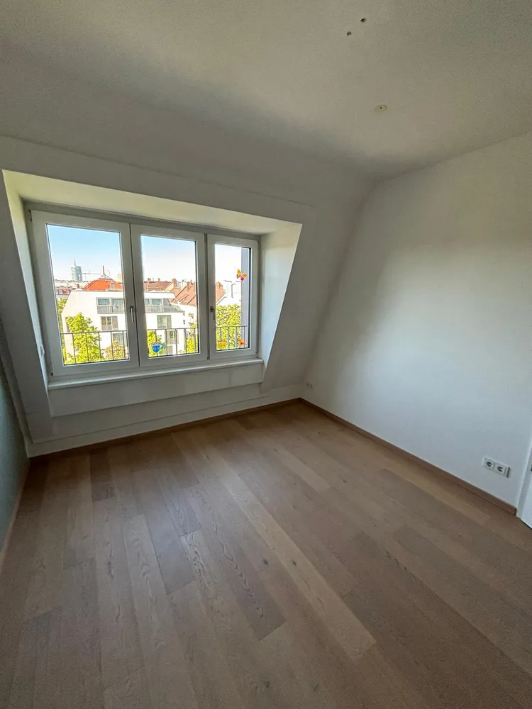 5 Zimmer Wohnung mit 143 m² in München – Bild 11